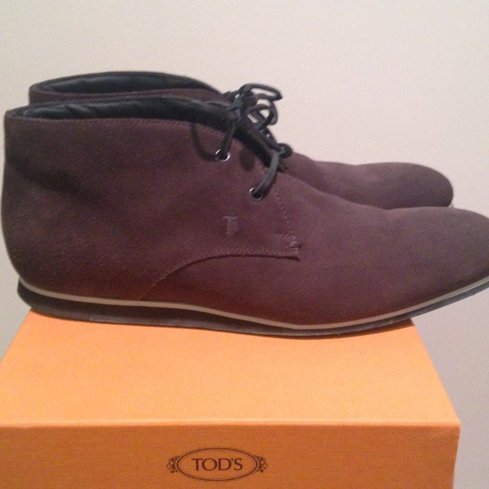 Tod's No_code Suede Dessert Boots View 3